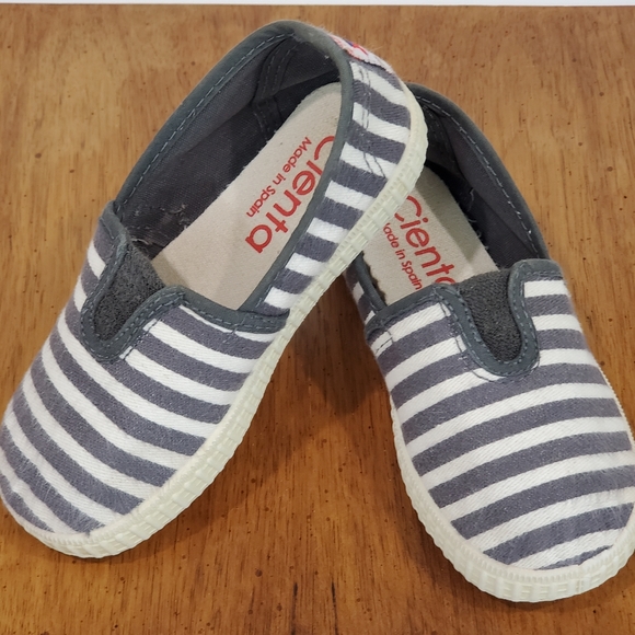Cienta Canvas Stripe Slip On Shoes Size 24C 8 Tod